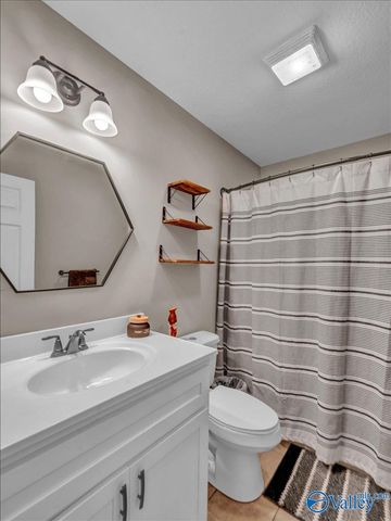 2450 Kuykendall Road, Albertville, AL 35951