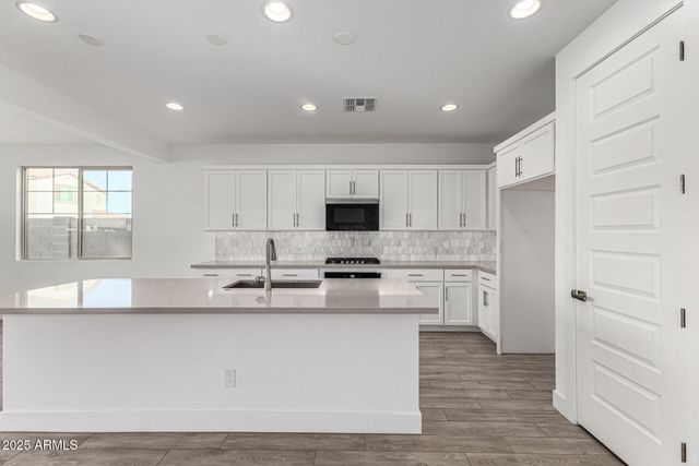 21494 E TIMBERLINE Road, Queen Creek, AZ 85142