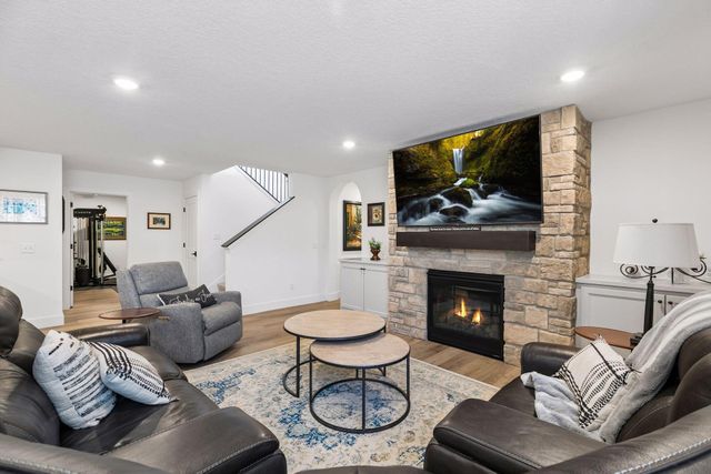 14320 Grantaire Lane N, Hugo, MN 55038