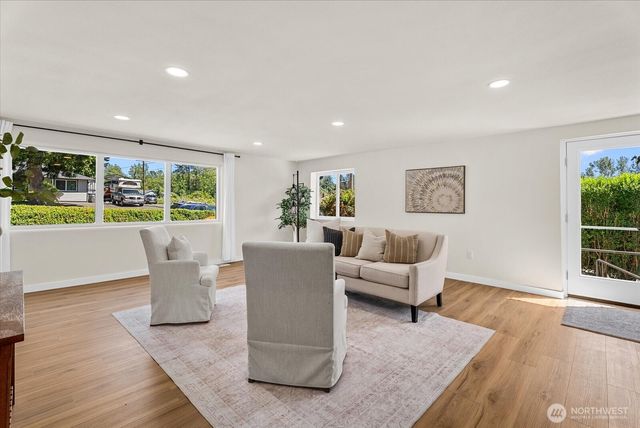 16835 113th Avenue SE, Renton, WA 98055