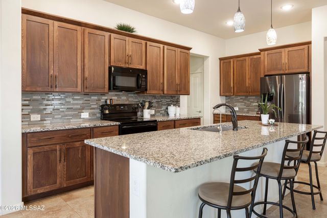 61193 E Shale Road, Oracle, AZ 85623