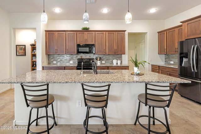 61193 E Shale Road, Oracle, AZ 85623