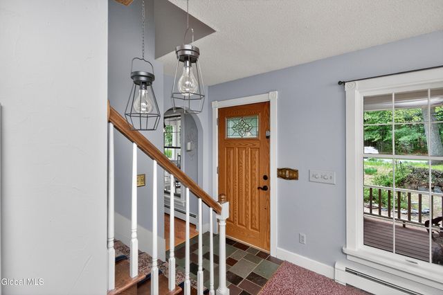 7 Jerome Lane, Moreau, NY 12803