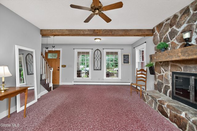 7 Jerome Lane, Moreau, NY 12803