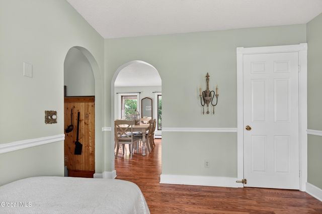 7 Jerome Lane, Moreau, NY 12803