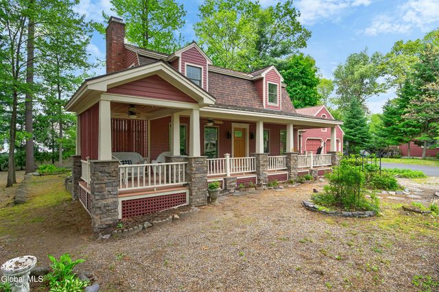 7 Jerome Lane, Moreau, NY 12803