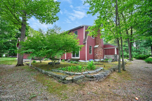 7 Jerome Lane, Moreau, NY 12803