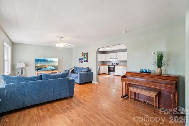 153 Hudson Street, Asheville, NC 28806