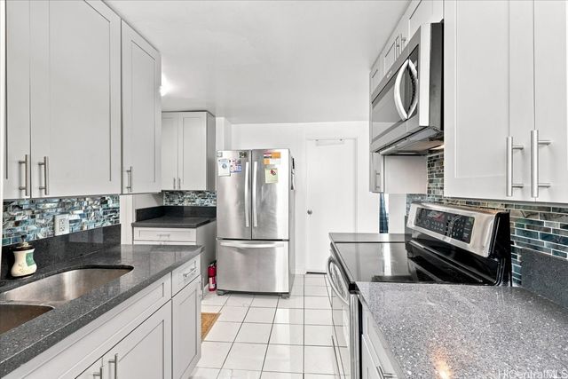94-133 Pupupuhi Street 203, Waipahu, HI 96797