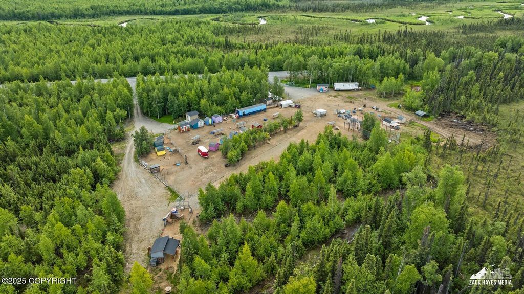 15133 W Lakes Boulevard, Big Lake, AK 99652