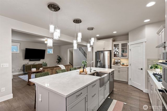 3766 Monterey Court NE, Renton, WA 98056