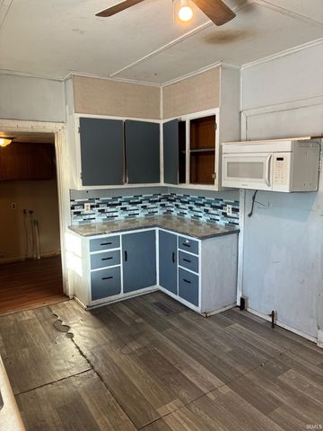 403 W 3rd Street, Bicknell, IN 47512