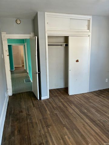 403 W 3rd Street, Bicknell, IN 47512