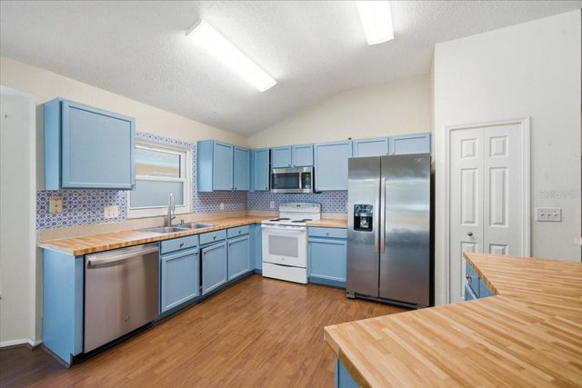 4532 WILD PLUM LANE, Lutz, FL 33558