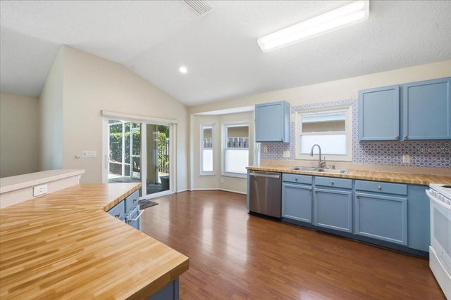 4532 WILD PLUM LANE, Lutz, FL 33558