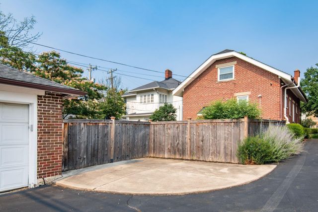 647 Montrose Avenue, Bexley, OH 43209