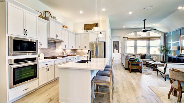 1676 Seekat Drive, New Braunfels, TX 78132