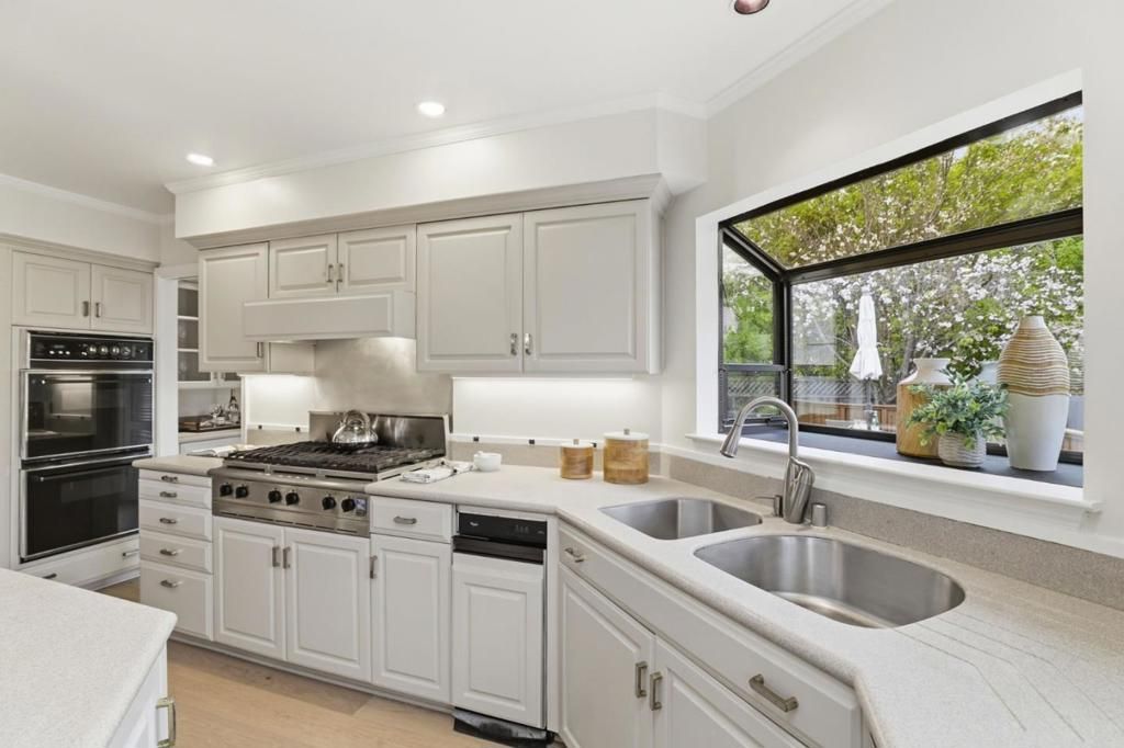 Image 12 of property listing at 6071 Burchell Avenue, San Jose, CA 95120