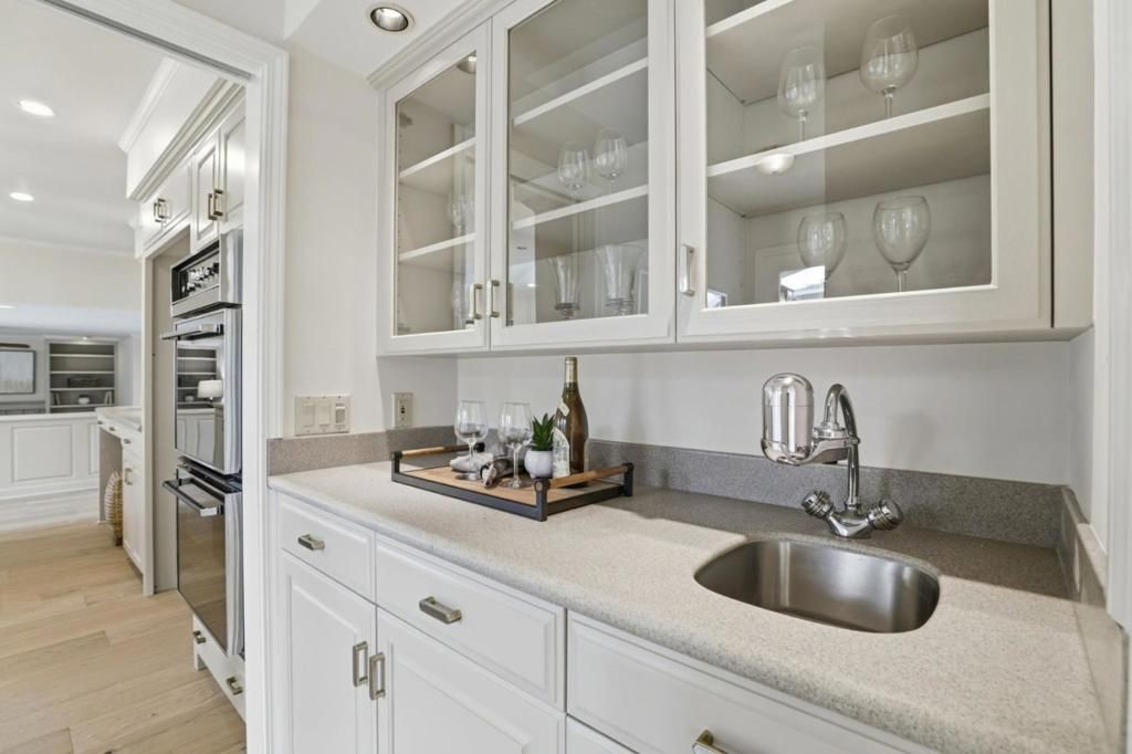 Image 13 of property listing at 6071 Burchell Avenue, San Jose, CA 95120