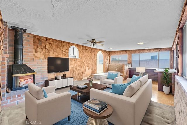 4741 Hazelbrook, Long Beach, CA 90808