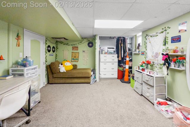 1338 Somerset Avenue, Grosse Pointe Park, MI 48230