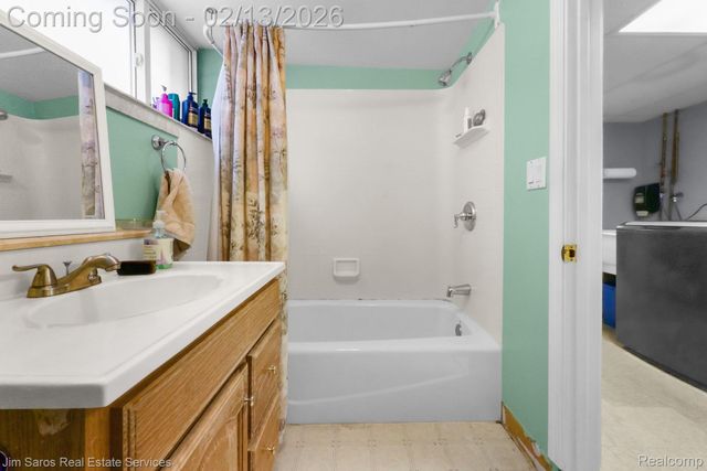 1338 Somerset Avenue, Grosse Pointe Park, MI 48230