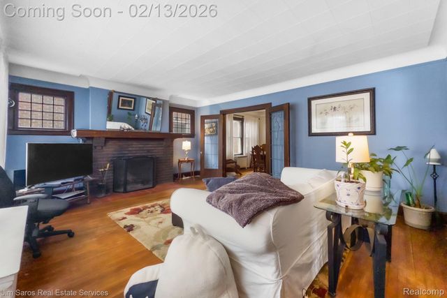 1338 Somerset Avenue, Grosse Pointe Park, MI 48230