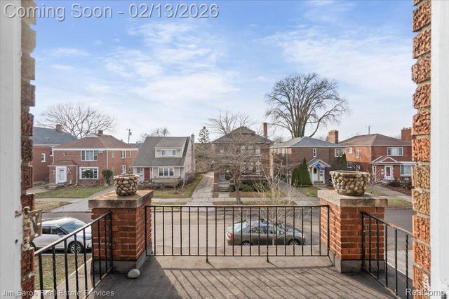 1338 Somerset Avenue, Grosse Pointe Park, MI 48230