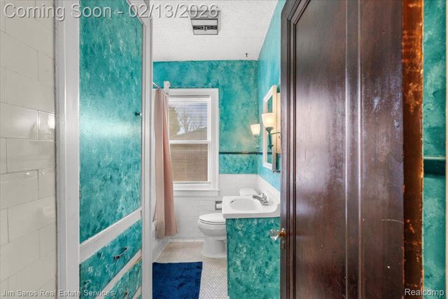 1338 Somerset Avenue, Grosse Pointe Park, MI 48230