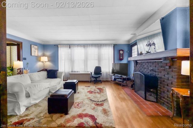 1338 Somerset Avenue, Grosse Pointe Park, MI 48230