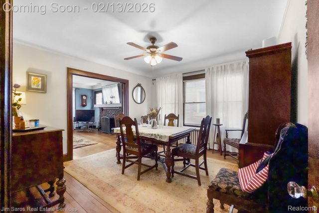 1338 Somerset Avenue, Grosse Pointe Park, MI 48230