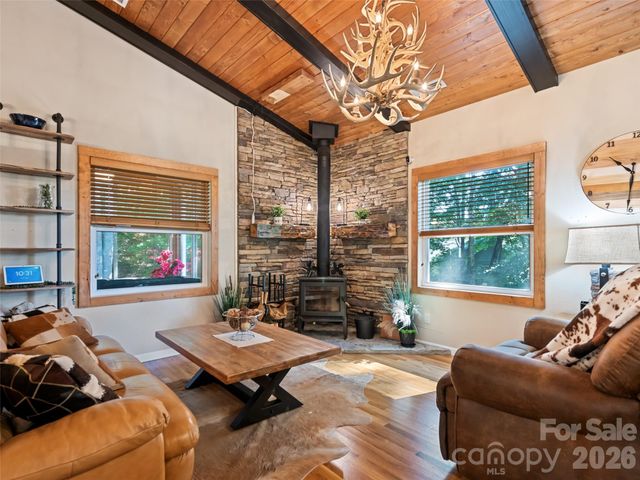 100 Loafer Lane, Waynesville, NC 28785