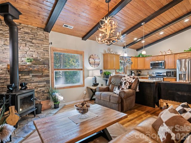 100 Loafer Lane, Waynesville, NC 28785