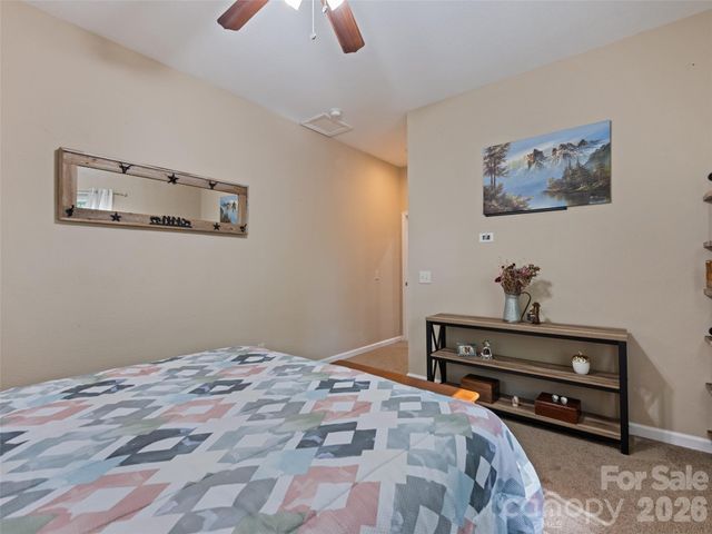 100 Loafer Lane, Waynesville, NC 28785
