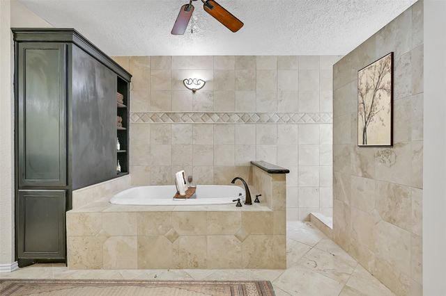 306 Melodywood Drive, Friendswood, TX 77546