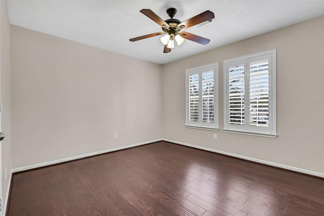 306 Melodywood Drive, Friendswood, TX 77546