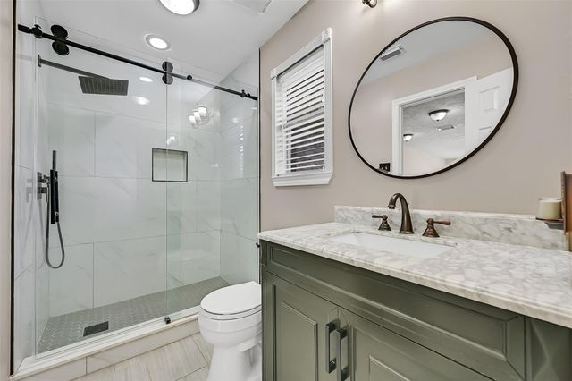 306 Melodywood Drive, Friendswood, TX 77546