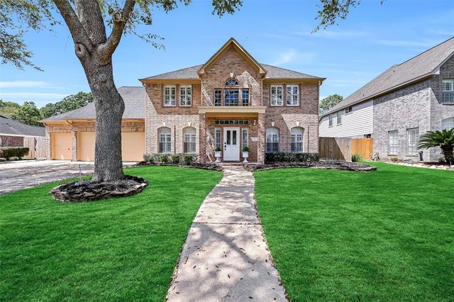 306 Melodywood Drive, Friendswood, TX 77546