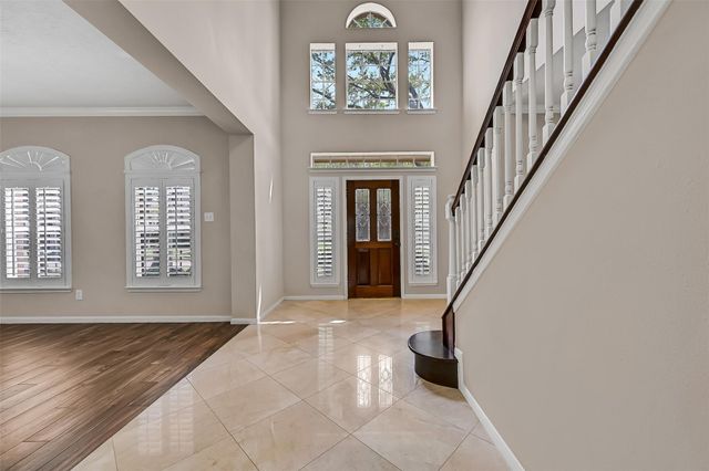 306 Melodywood Drive, Friendswood, TX 77546