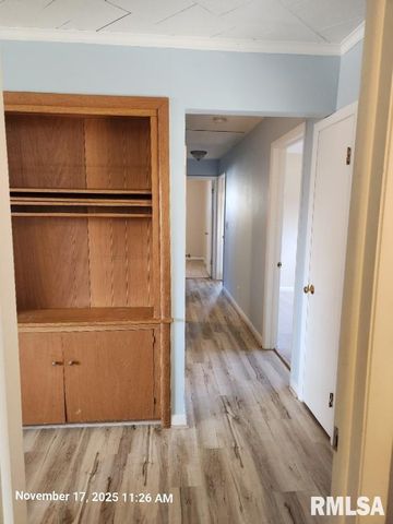 4924 N MANSFIELD Drive, Peoria, IL 61614