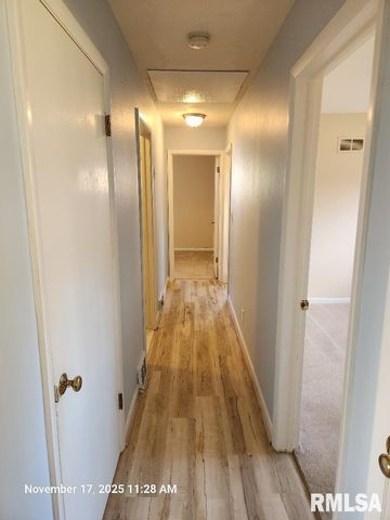 4924 N MANSFIELD Drive, Peoria, IL 61614