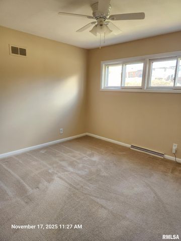 4924 N MANSFIELD Drive, Peoria, IL 61614