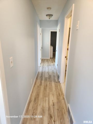 4924 N MANSFIELD Drive, Peoria, IL 61614