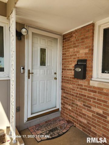 4924 N MANSFIELD Drive, Peoria, IL 61614