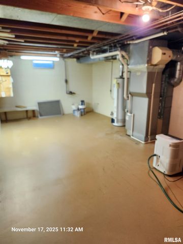 4924 N MANSFIELD Drive, Peoria, IL 61614