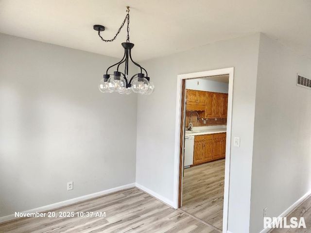 4924 N MANSFIELD Drive, Peoria, IL 61614