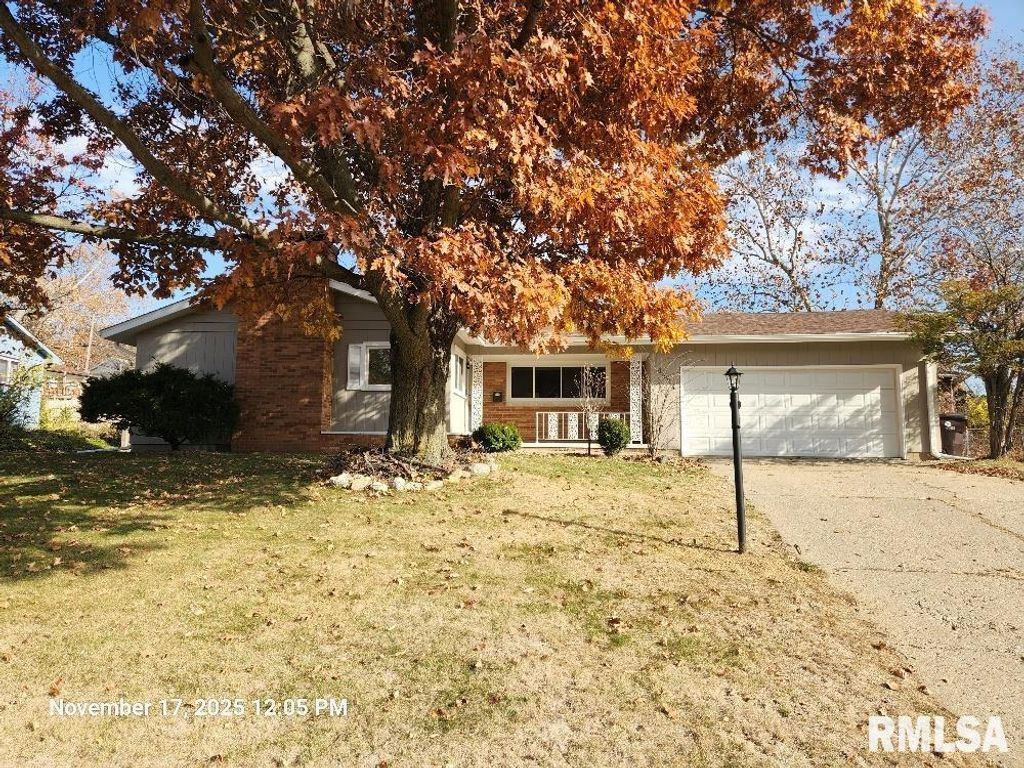 4924 N MANSFIELD Drive, Peoria, IL 61614