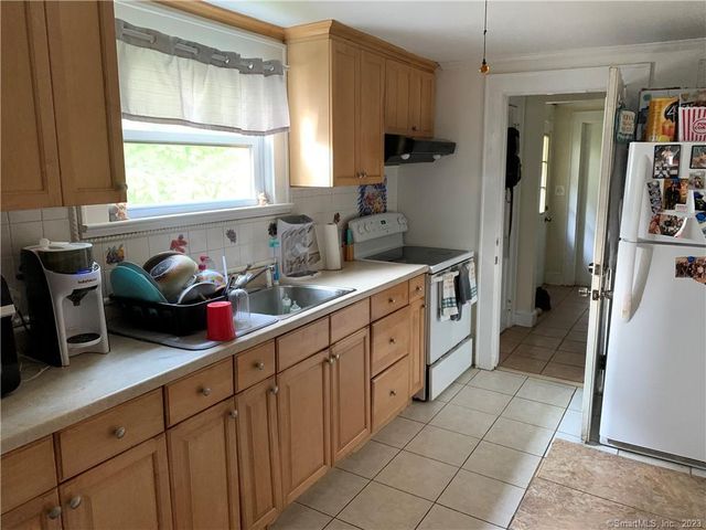 15 Spring Hill Avenue, Norwalk, CT 06850