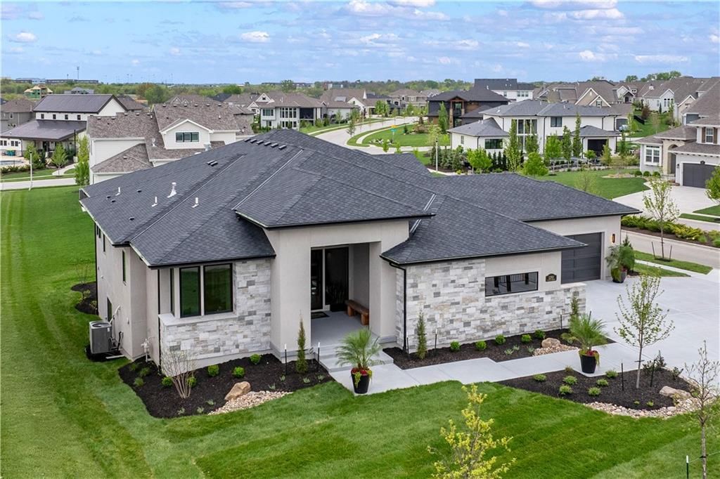 12303 W 167th Terrace, Overland Park, KS 66221