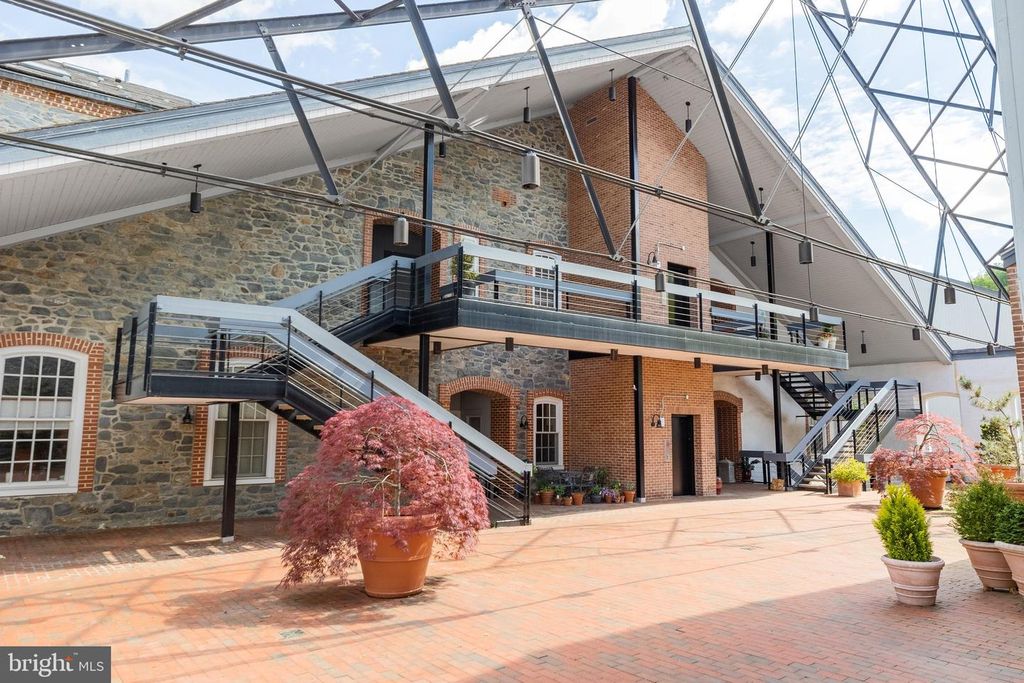 15 S ROCKLAND FALLS ROAD, Rockland, DE 19732